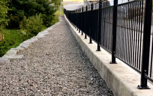 Steel tubular fence