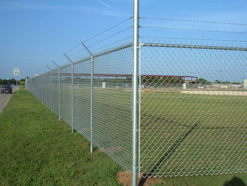 What Fence Industry Trends Are Driving Demand for Steel Tubular and Chain Link Fences