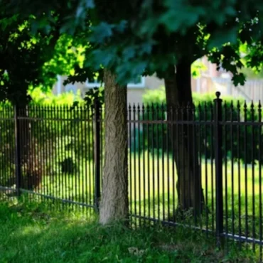 How Are Steel Fabrication Trends Shaping Modern Fencing Designs